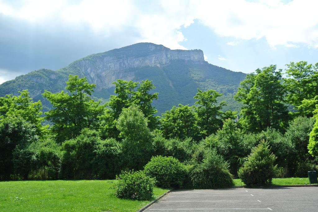 Hotel Ibis Budget Grenoble Voreppe Zewnętrze zdjęcie